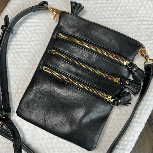 Mark & Hall Black Faux Leather Crossbody Tassels / Plaid / Gold Accents 3 Zipper - Picture 2 of 9